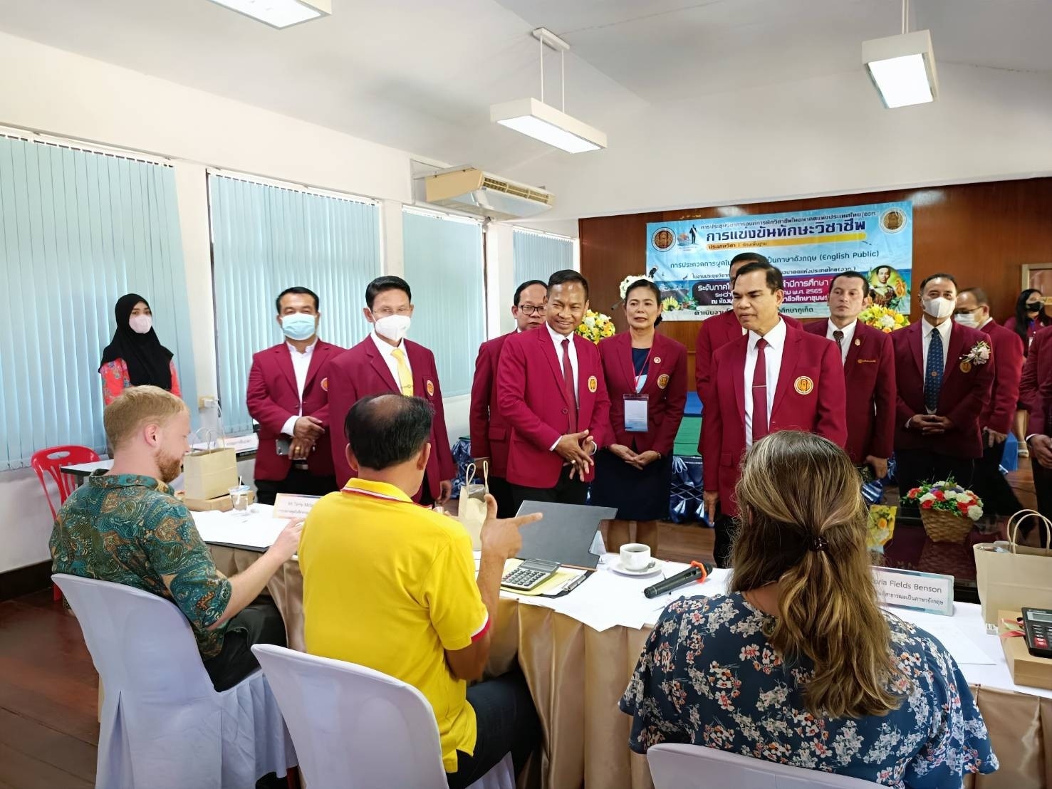 ร่วมพิธีเปิดการประกวดพูดในที่สาธารณะเป็นภาษาอังกฤษ ภายใต้การแข่งขันทักษะวิชาชีพ ทักษะพื้นฐาน ปีการศึกษา 2565 ระดับภาคใต้ ครั้งที่ 33